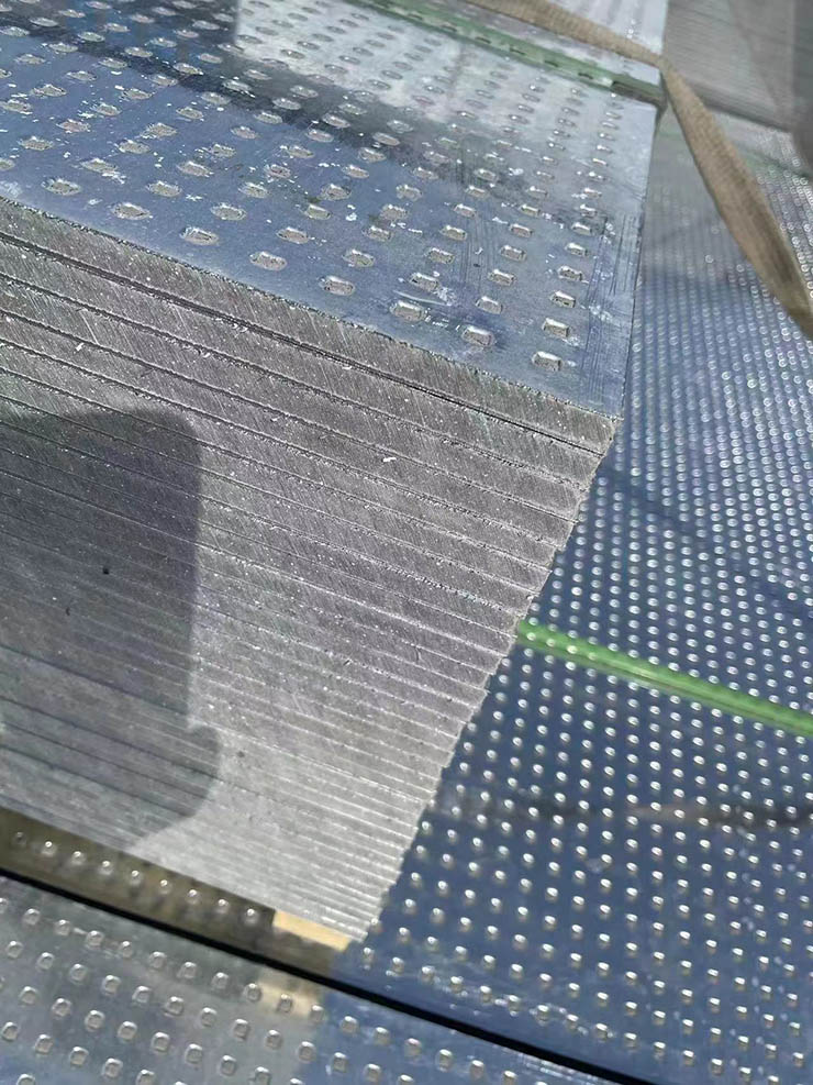 ����ǽ������ǽ